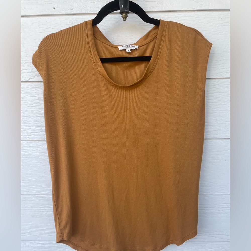 Sleeveless Shirt